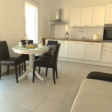 Apartment With A Parking Space Baska Voda, Makarska - 15214
