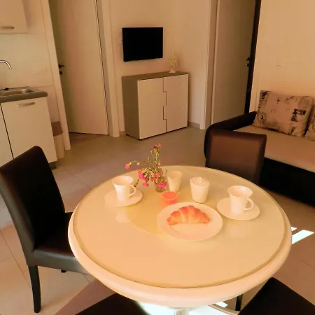 With A Parking Space Baska Voda, Makarska - 15214 Apartment *